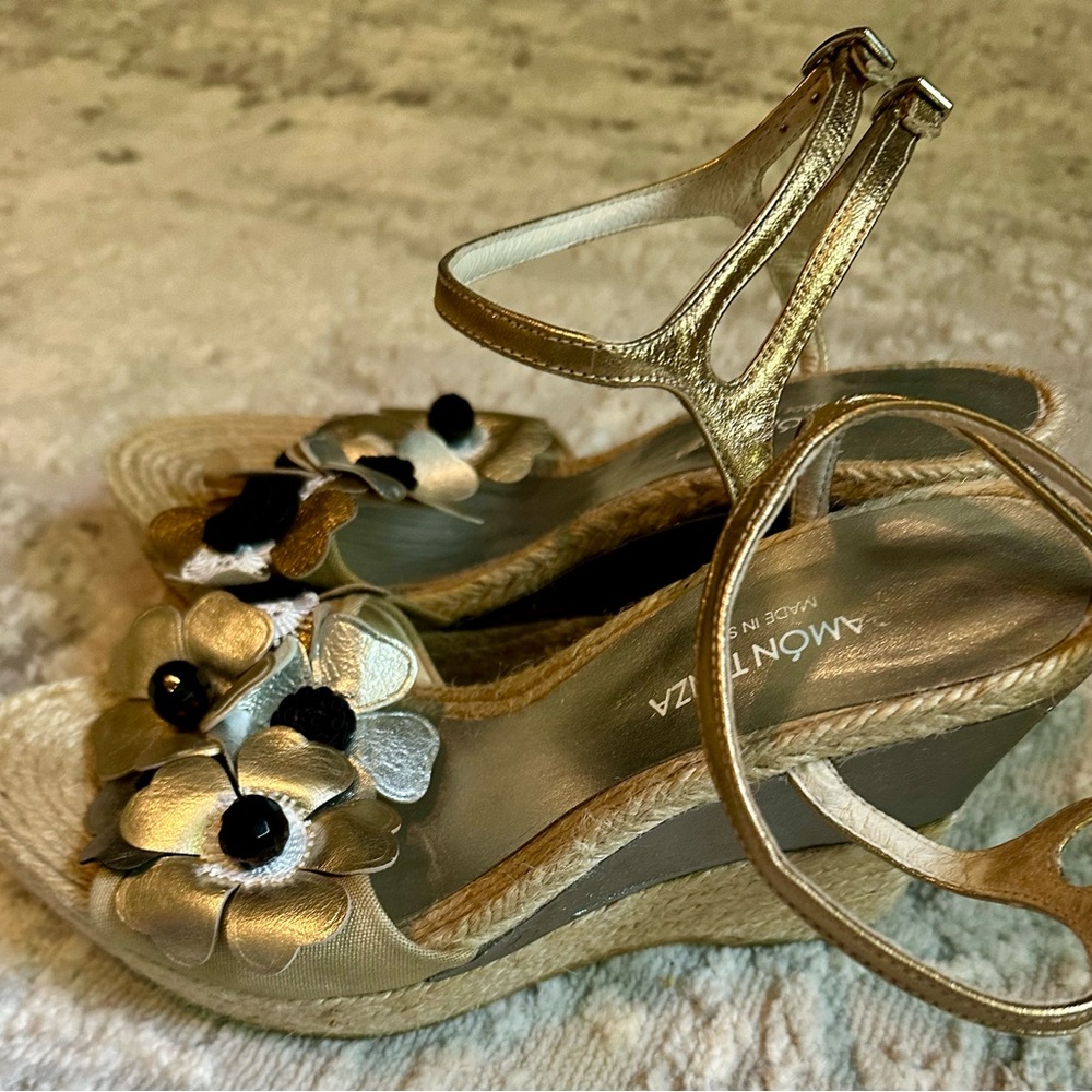 Ramon Tenza designer Gold/black Floral‎ Wedge Sandals size 8.5 w/straps